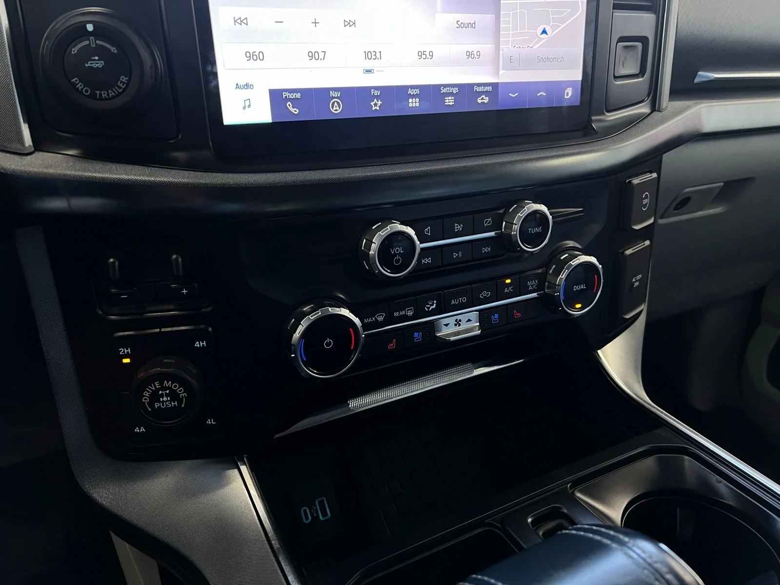 Used 2023 White Ford Limited image 16