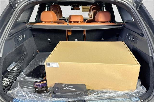New 2026 Graphite Grey Metallic Mercedes-Benz GLC 300 image 54