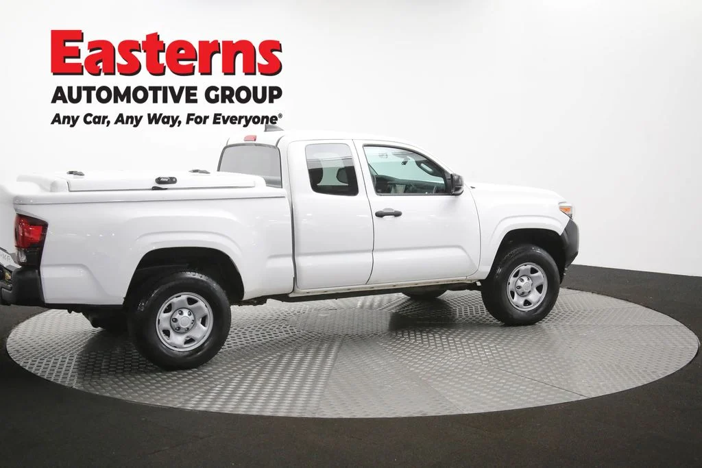 Used 2020 White Toyota SR image 42