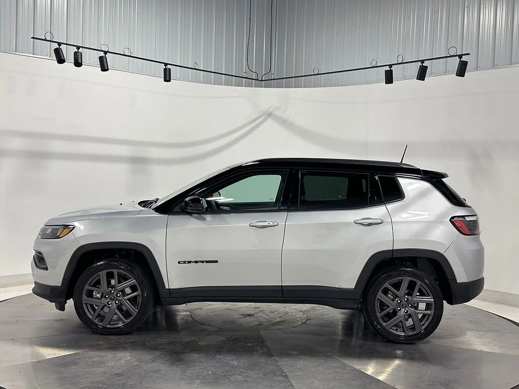 Used 2026 Silver Jeep Limited image 14