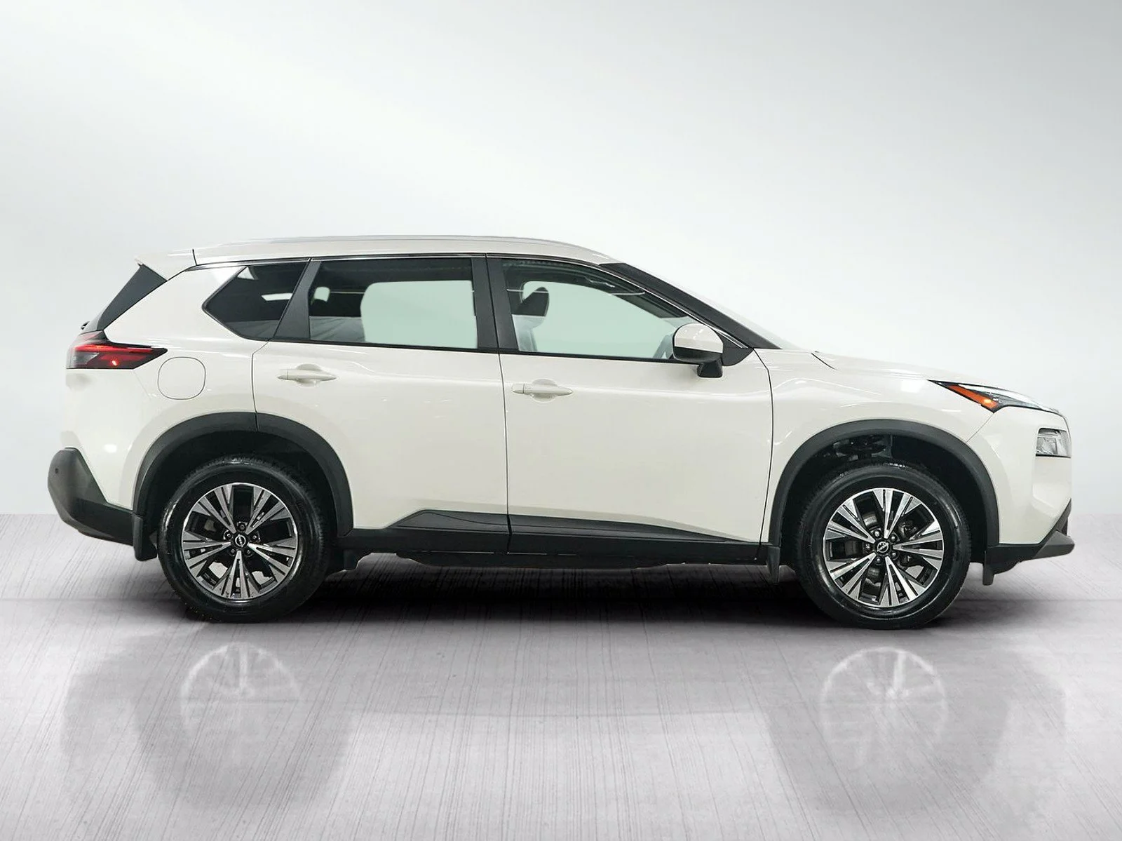 Used 2023 Pearl White Tricoat Nissan SV image 7