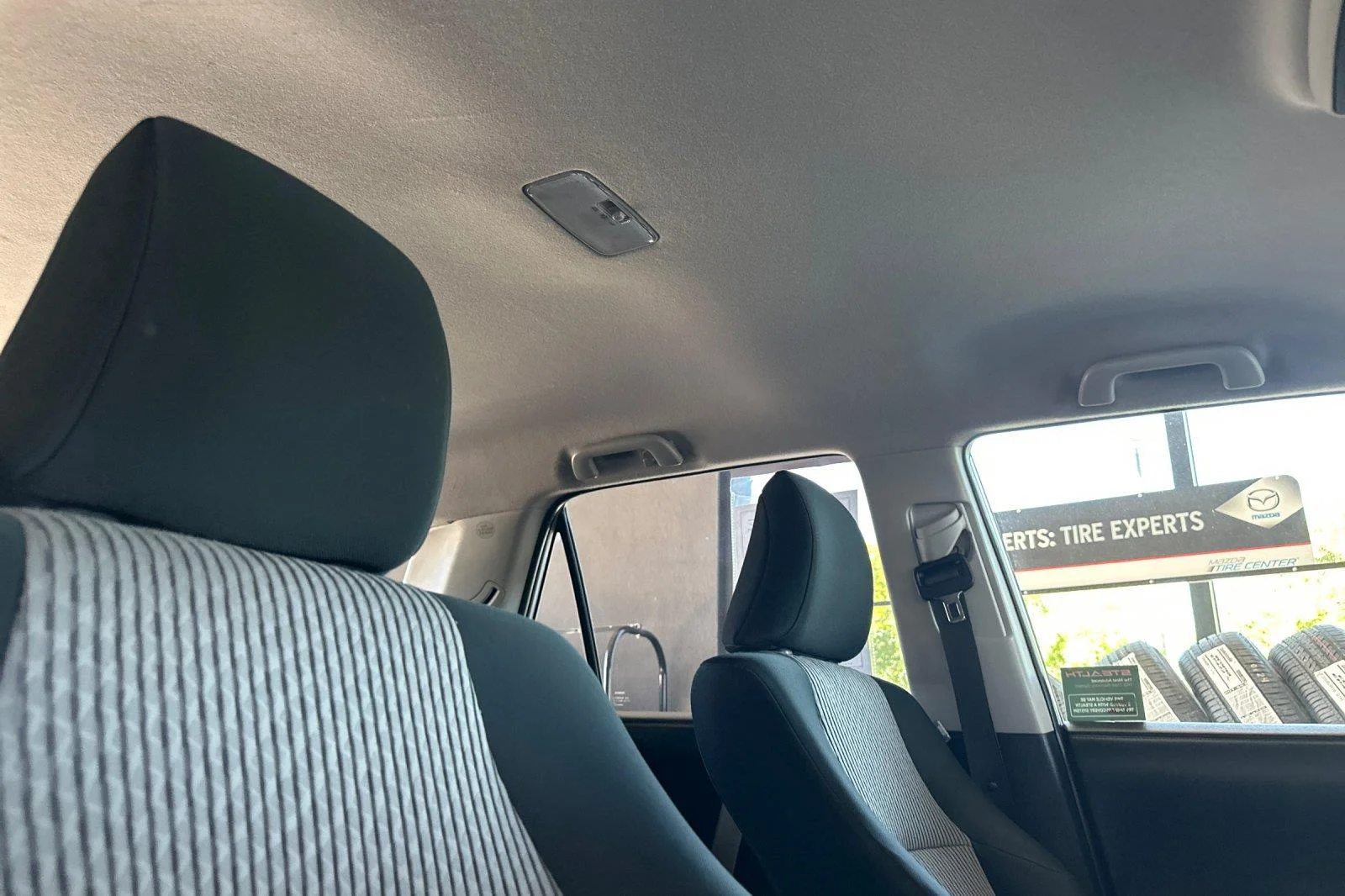 Used 2017 Classic Silver Metallic Toyota SR5 image 17