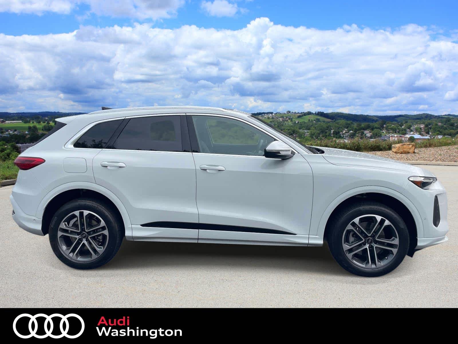 New 2026 2Y2Y/White Audi Premium Plus image 6
