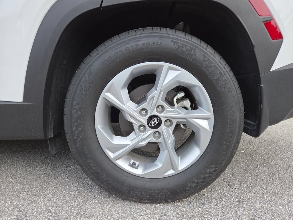 Used 2024 White Pearl Hyundai SEL image 17
