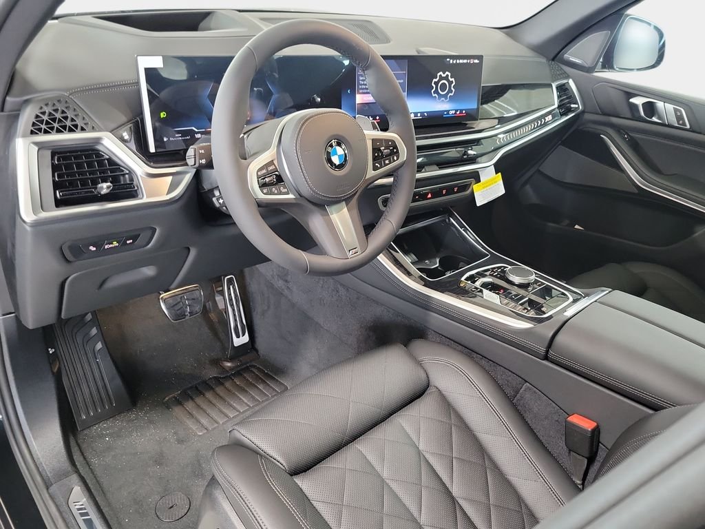 New 2026 Black Sapphire Metallic BMW xDrive40i image 24