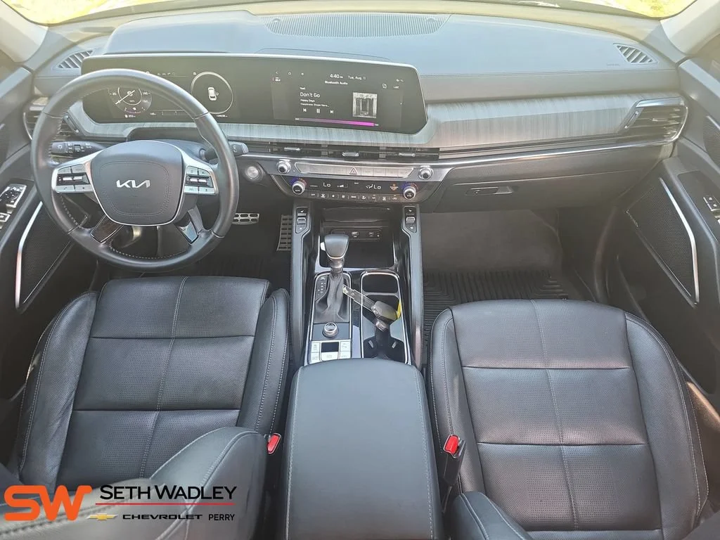 Used 2023 Ebony Black Kia SX image 9