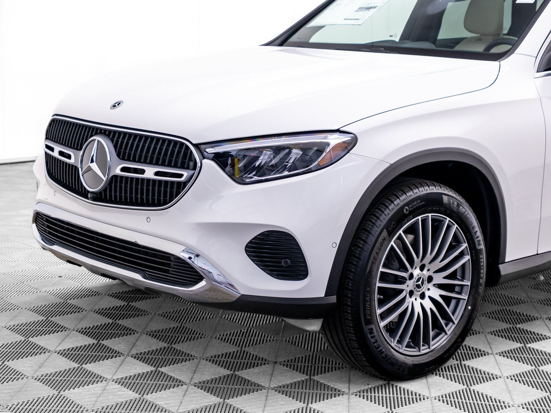 New 2026 White Mercedes-Benz GLC 300 image 73