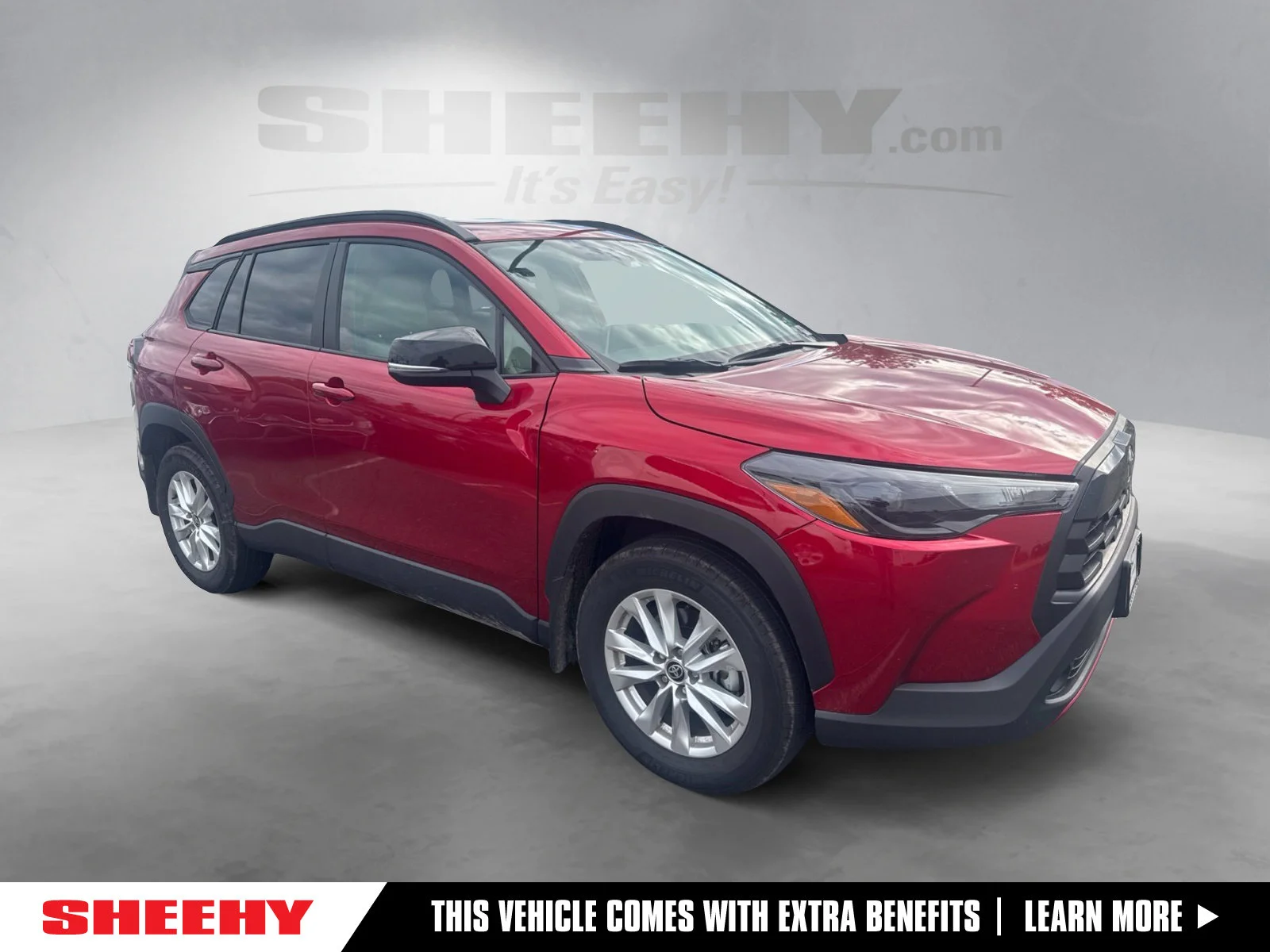 Used 2026 Red Toyota LE image 1