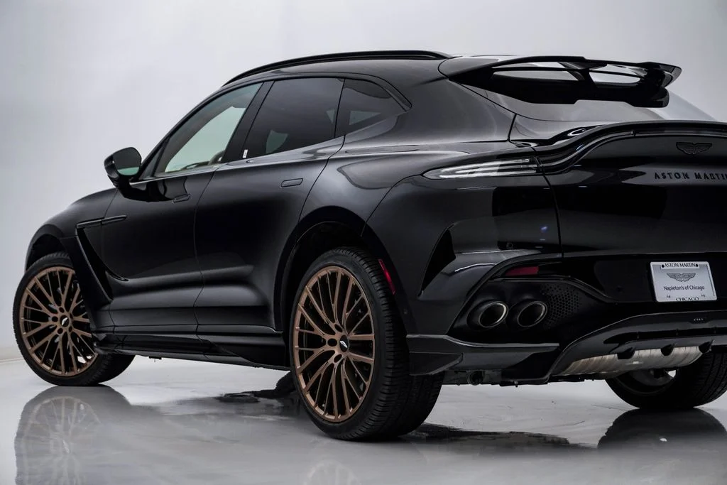 Used 2025 Q Oberon Black Aston Martin 707 image 9