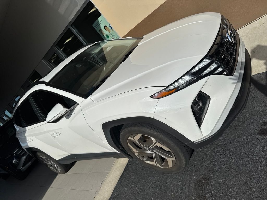 Used 2023 White Hyundai SEL image 9