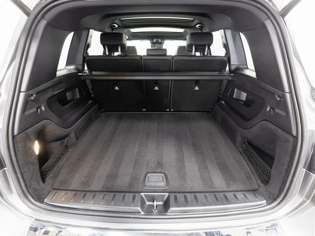 Used 2023 Mountain Gray Metallic Mercedes-Benz 300 image 29