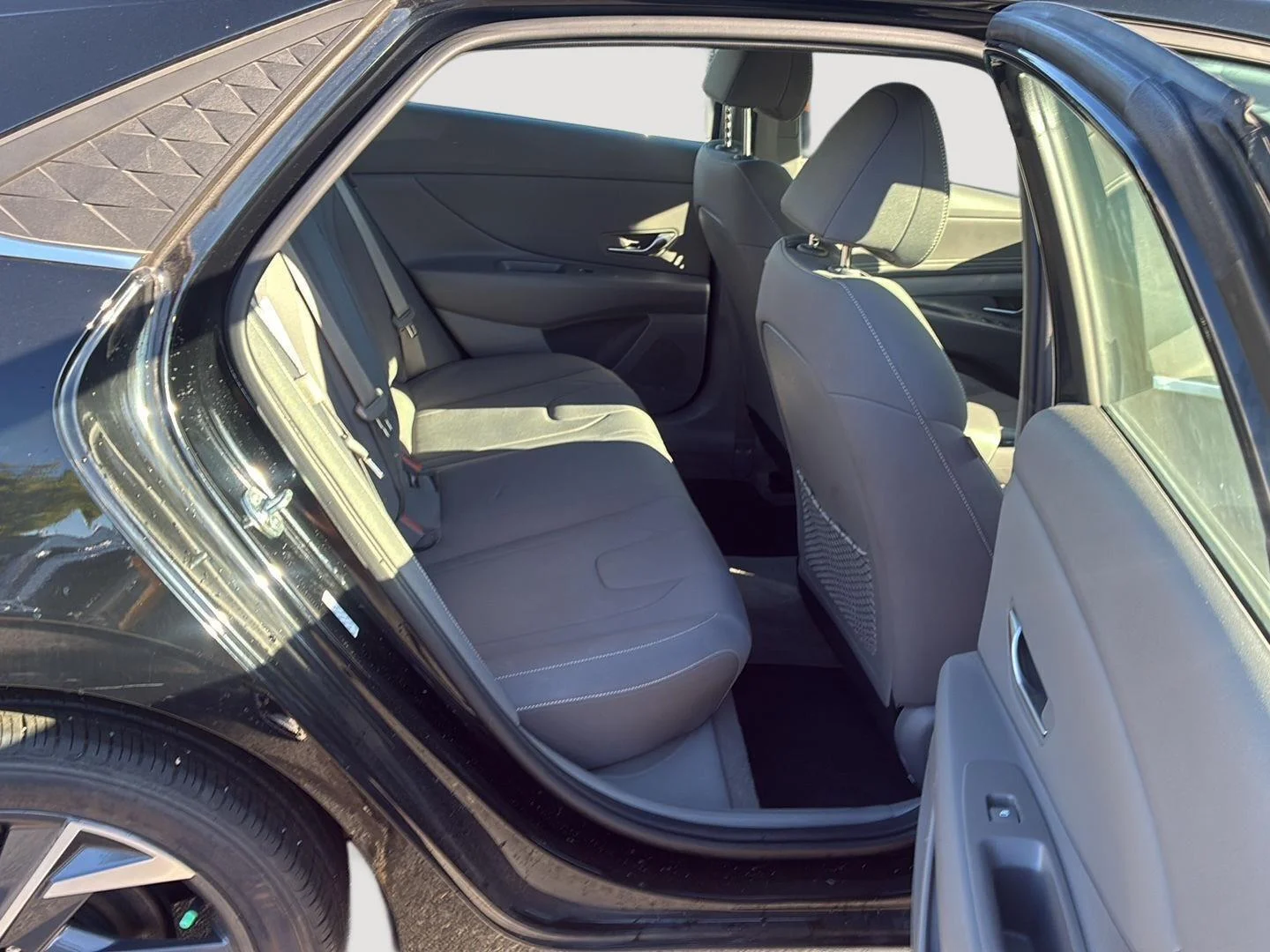 Certified Used 2025 Abyss Black Hyundai SEL Convenience image 14