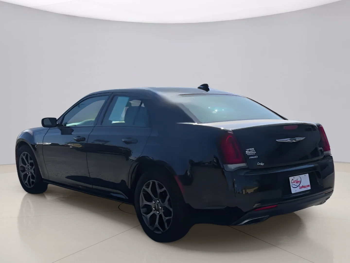 Used 2018 Black Chrysler 300 S image 3