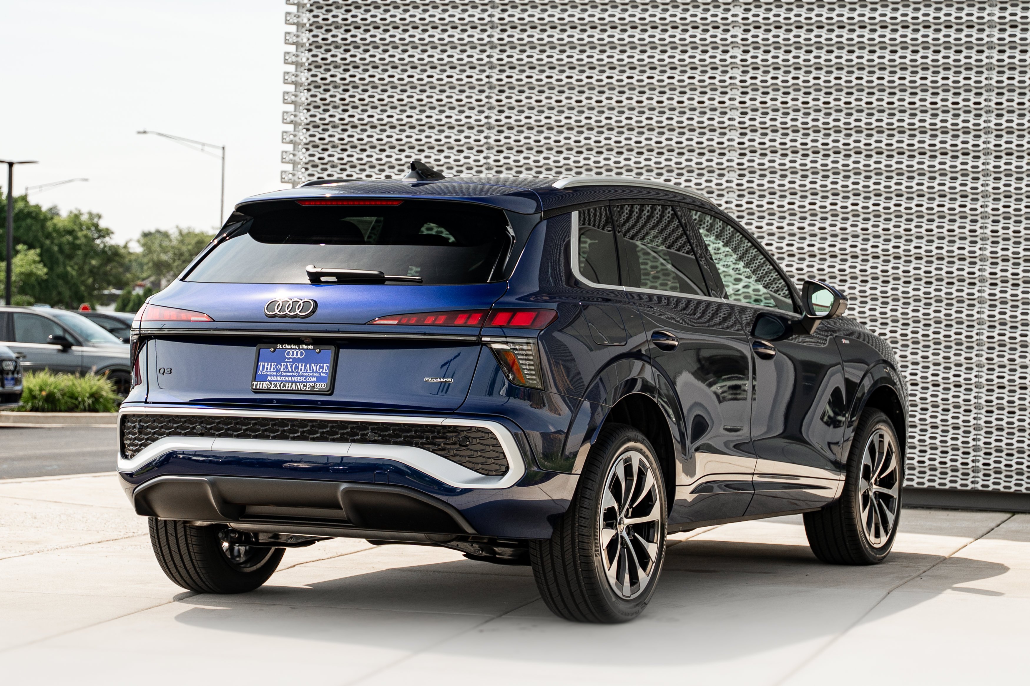 New 2026 Navarra Audi S line image 4