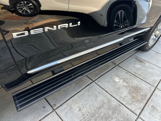 2022 GMC Yukon Denali - Photo 9