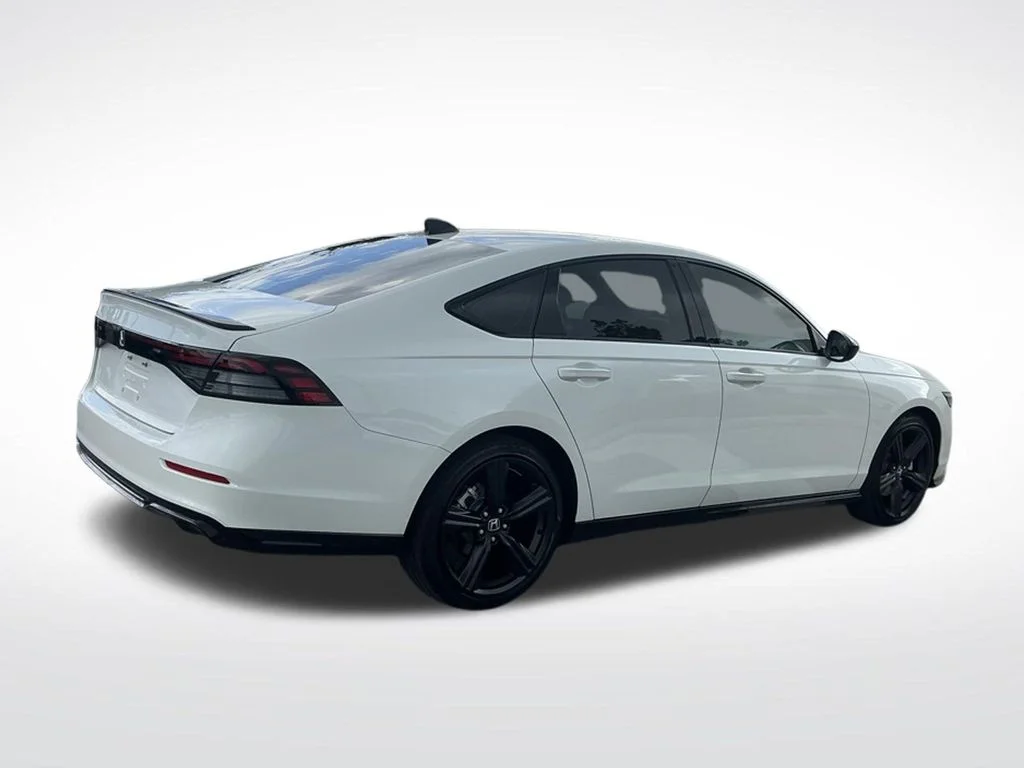 Used 2025  Honda Sport-L image 12