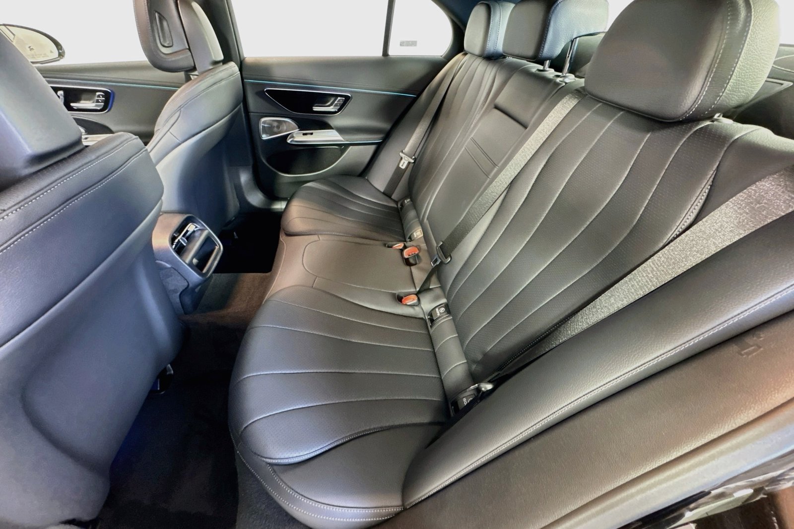 New 2027 Obsidian Black Metallic Mercedes-Benz E 450 image 22