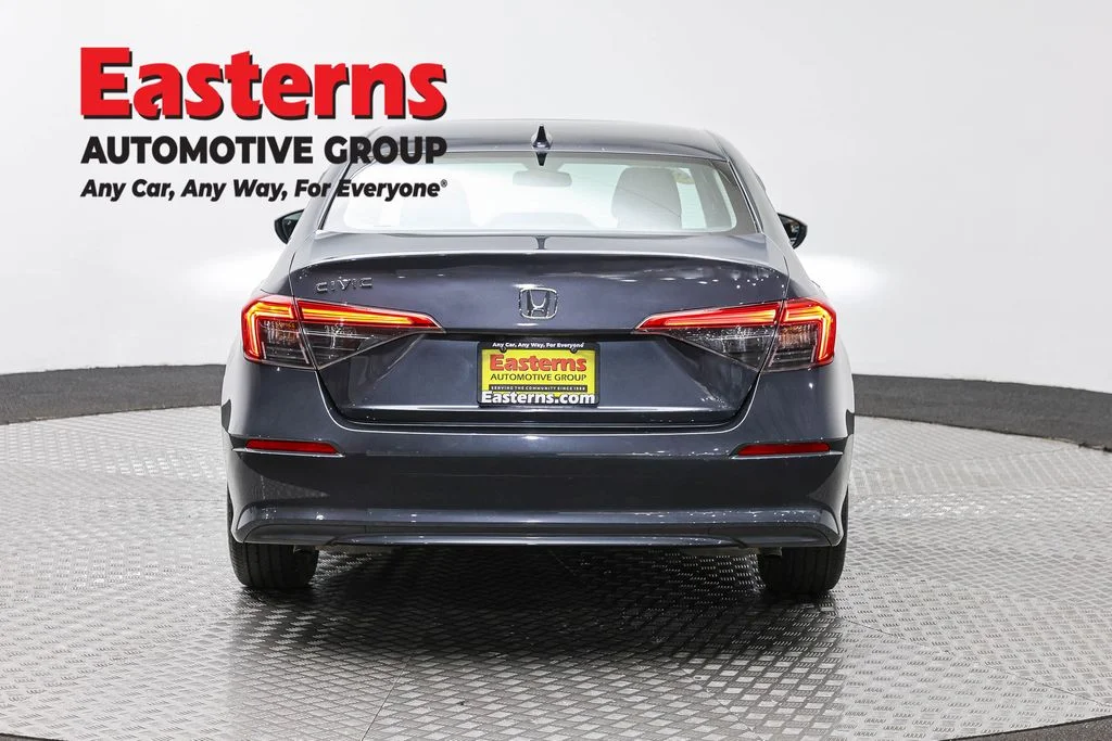 Used 2024 Gray Honda EX image 6