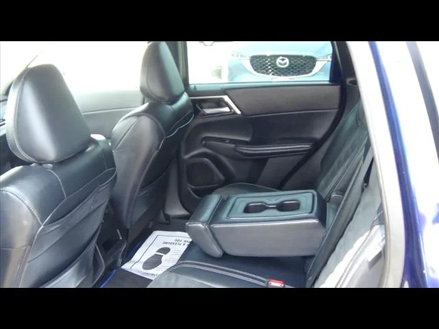 Certified Used 2023 Cosmic Blue Metallic D14 Mitsubishi SE image 12
