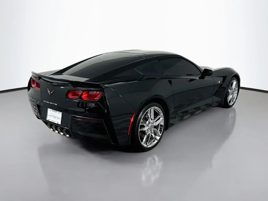 Used 2015 Black Chevrolet Stingray Z51 image 9