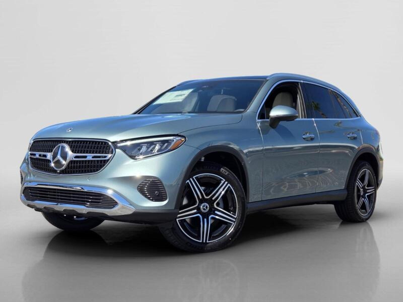 New 2026 Verde Silver Metallic Mercedes-Benz GLC 300 SUV image 1