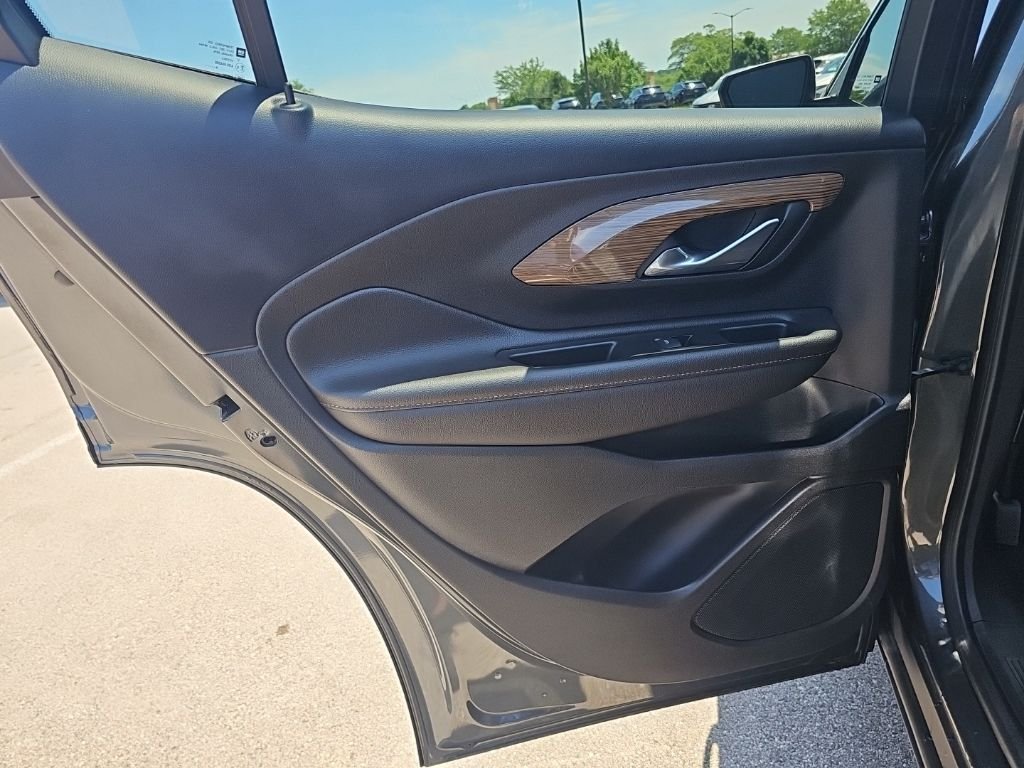 Used 2020 Gray GMC SLE image 26