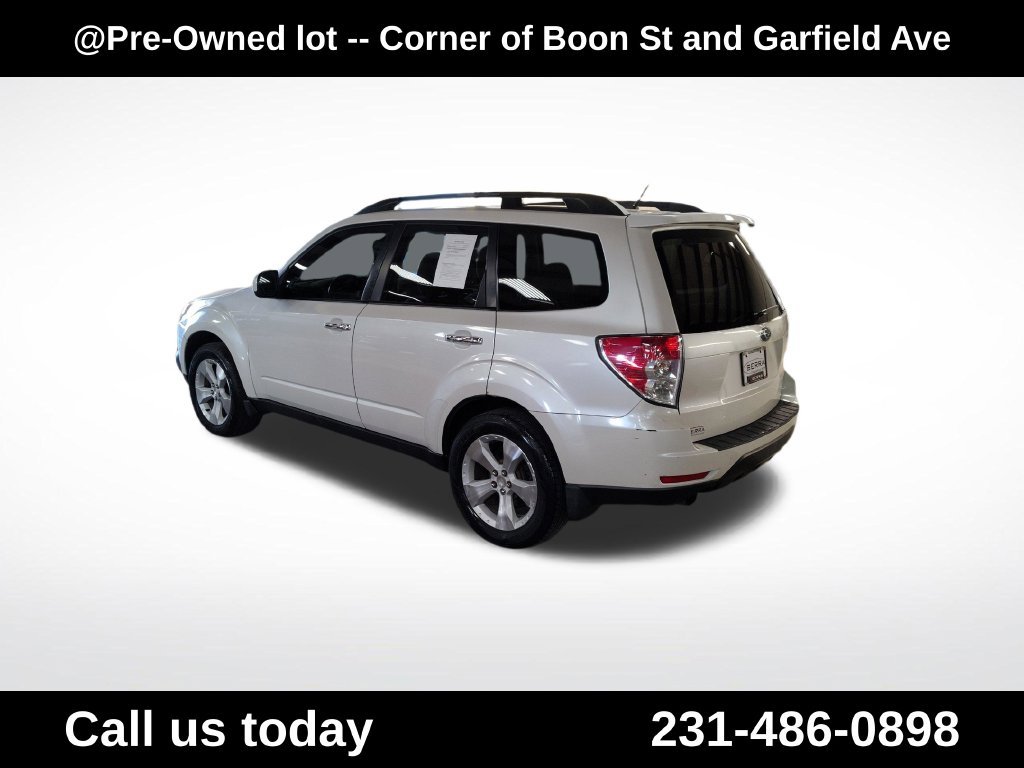 Used 2011 White Subaru 2.5X image 3