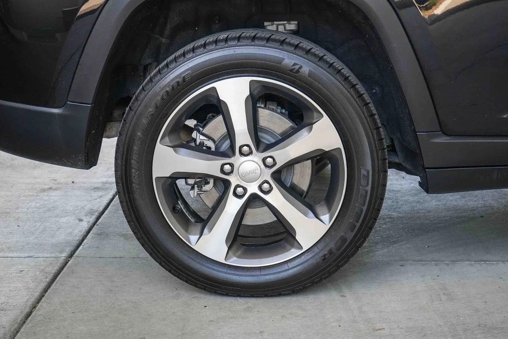 Used 2023 Black Jeep 4xe image 11