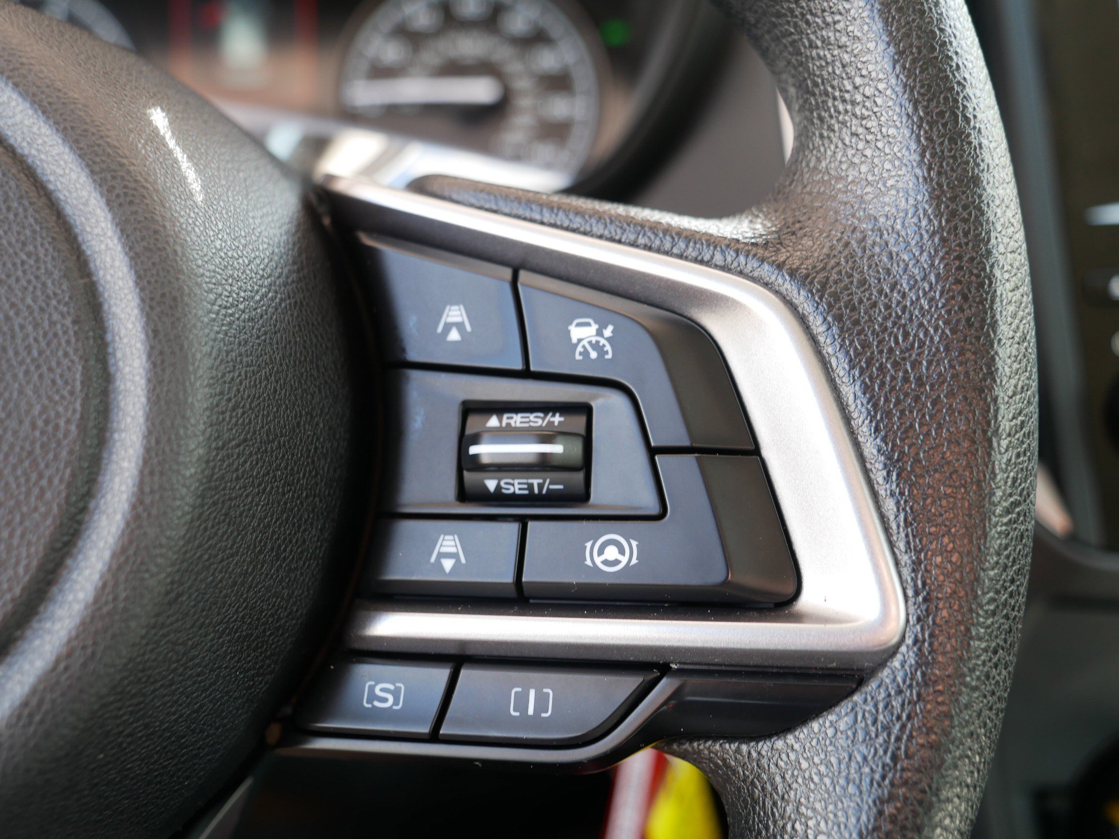 Used 2022 Crystal White Pearl Subaru CVT image 29