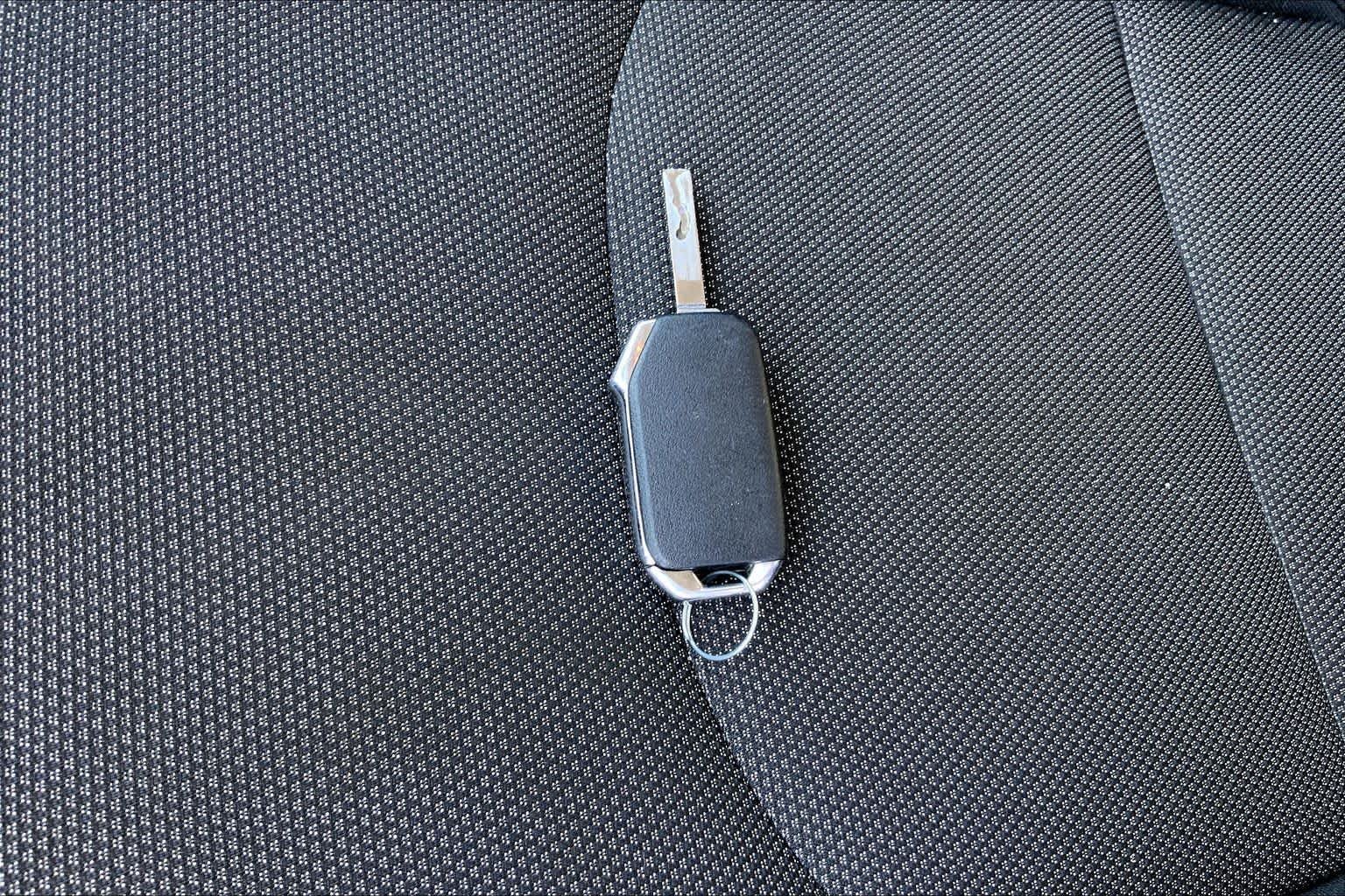 Used 2023 Snow White Pearl Kia LXS image 14