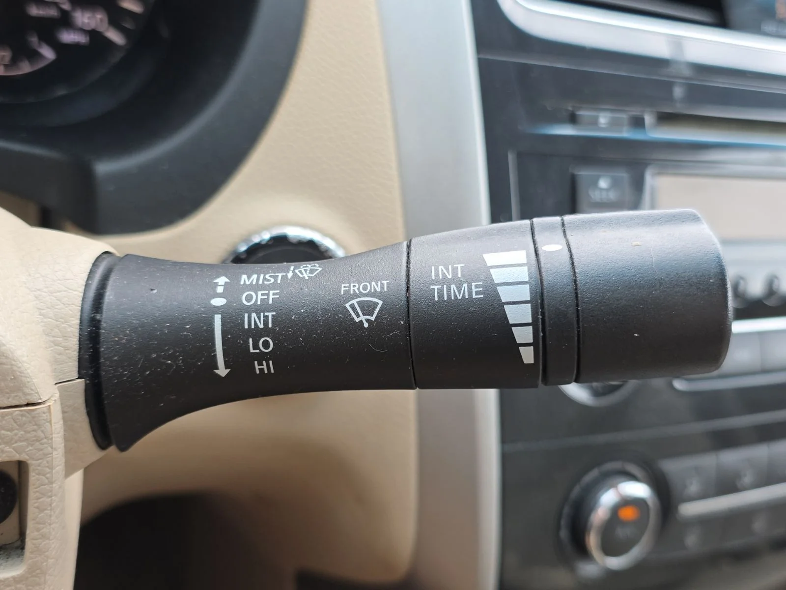 Used 2014 Brown Nissan 2.5 S image 38