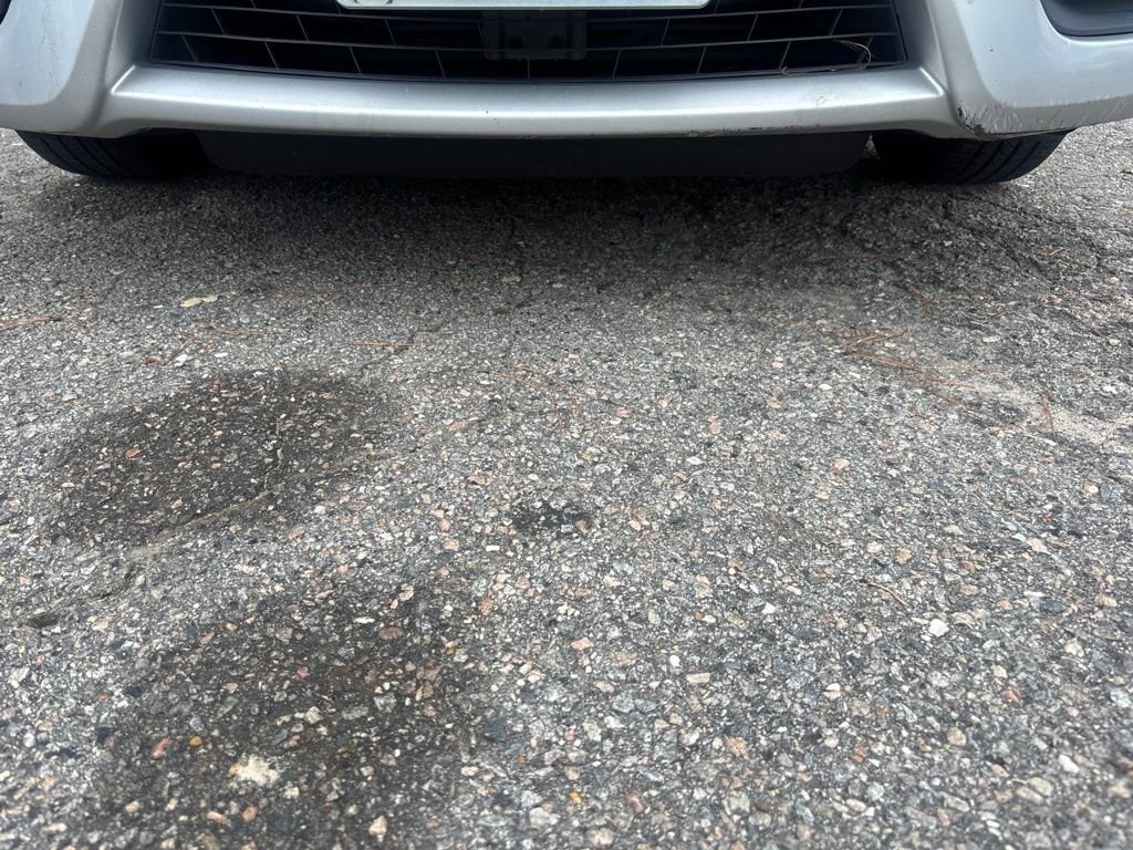Used 2015 Silver Nissan S image 4