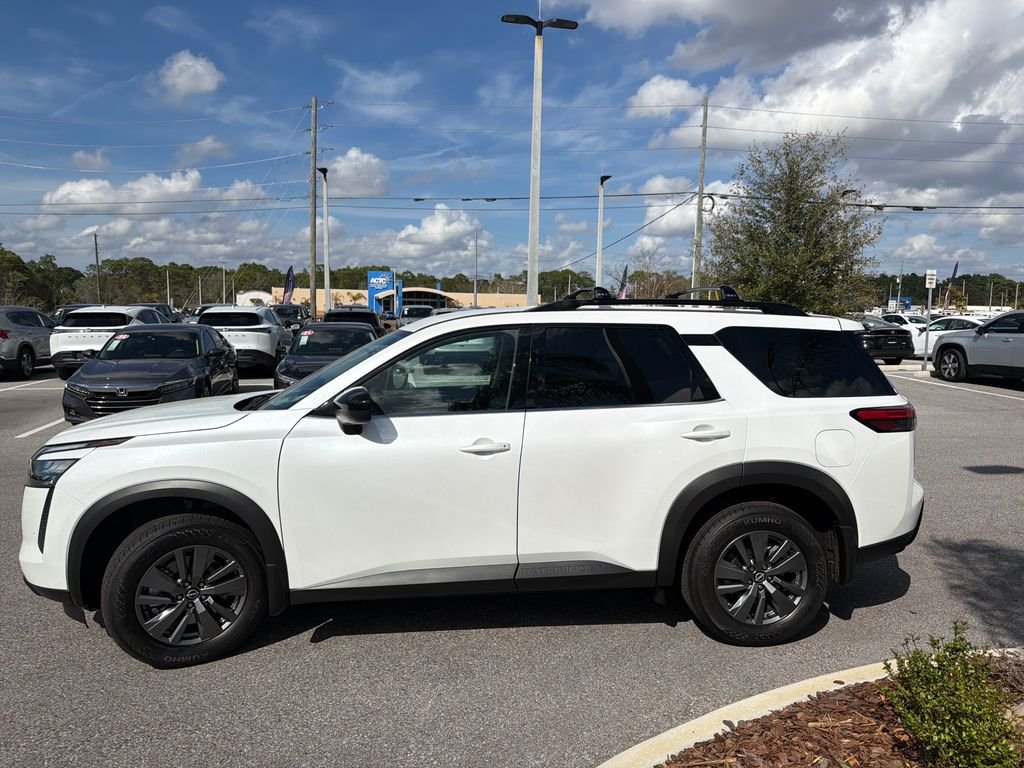 New 2026 Nissan Pathfinder SV 4D Sport Utility