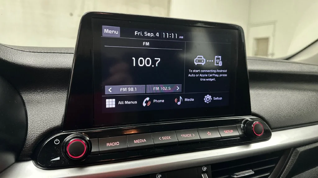 Used 2023 Red Kia LXS image 27