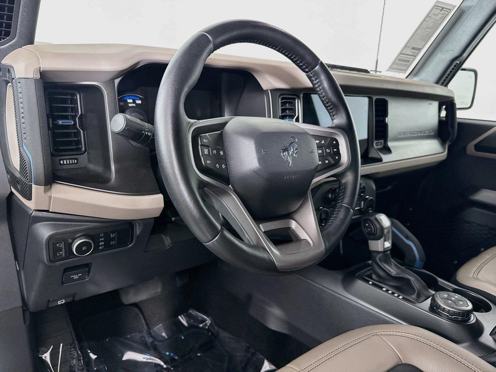 Used 2023 Azure Gray Metallic Tri-Coat Ford Wildtrak image 4