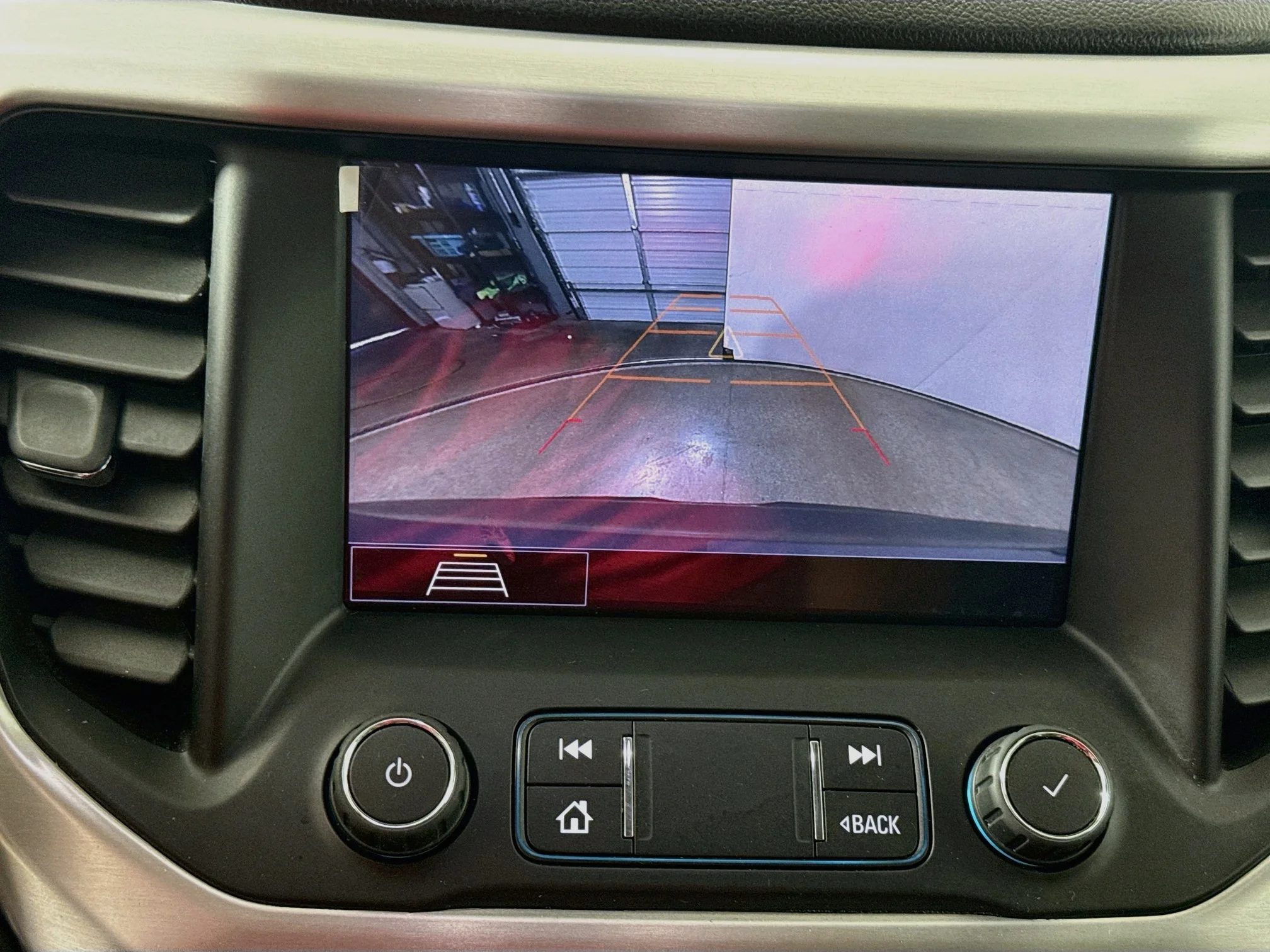 Used 2020 Dark Sky Metallic GMC SLT image 14