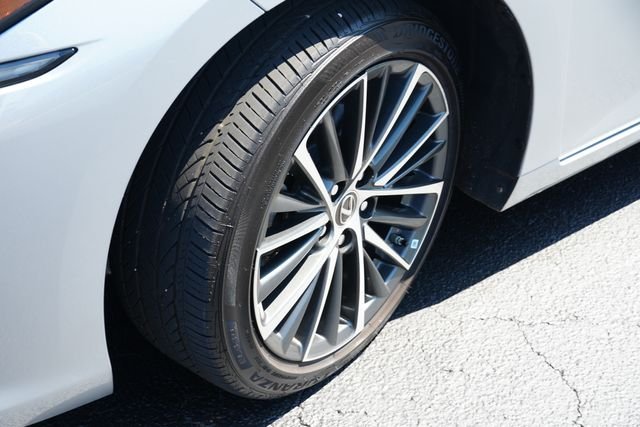 Used 2022 Silver Lexus 350 image 8