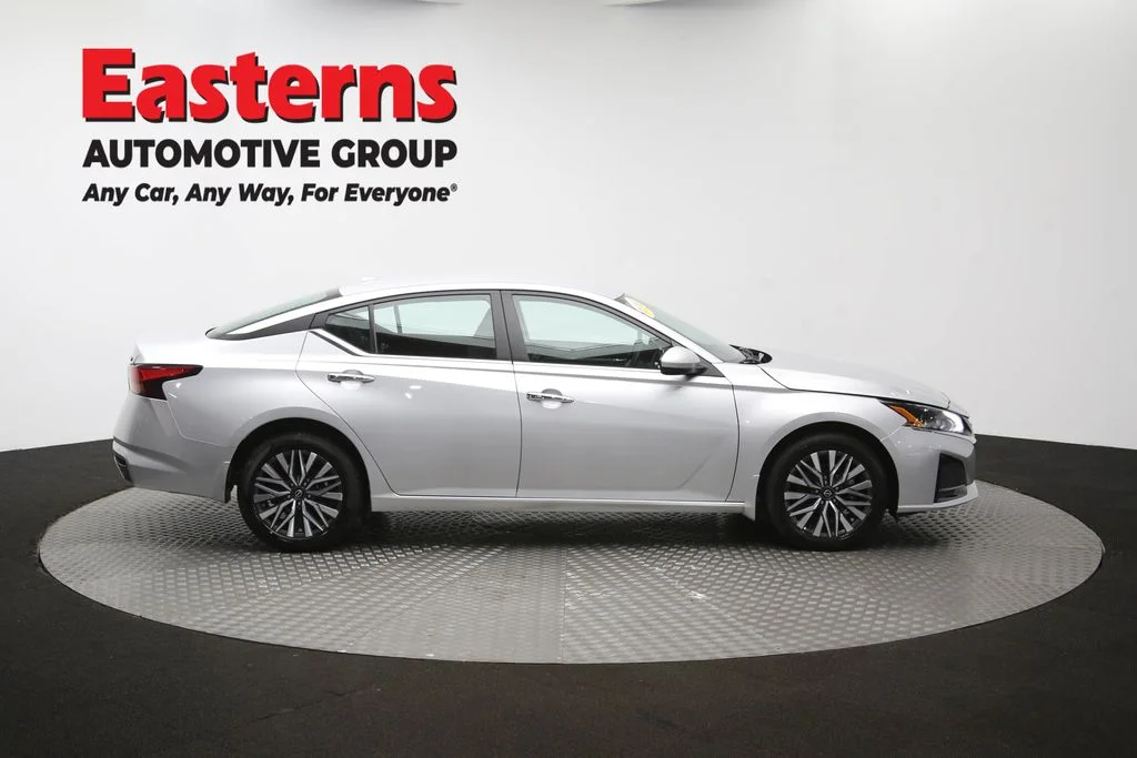 Used 2023 Silver Nissan 2.5 SV image 44