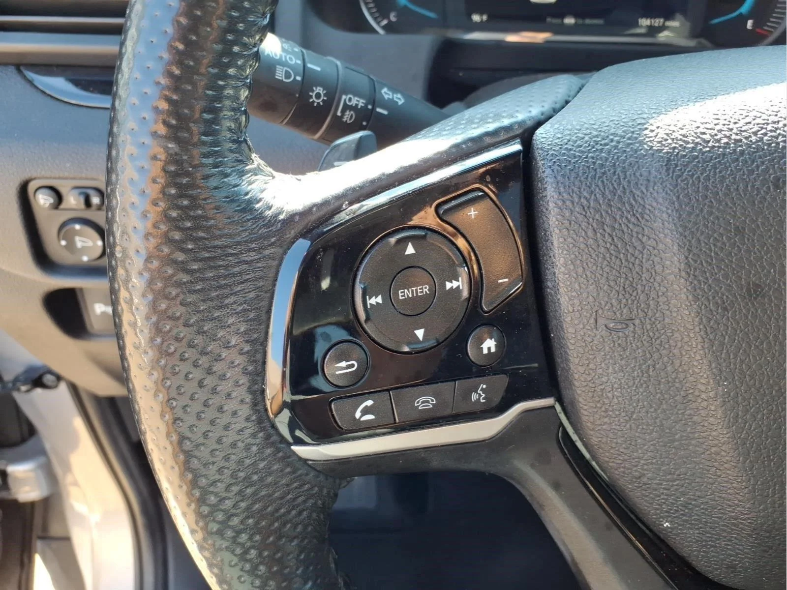 Used 2019 Lunar Silver Metallic Honda Touring image 20