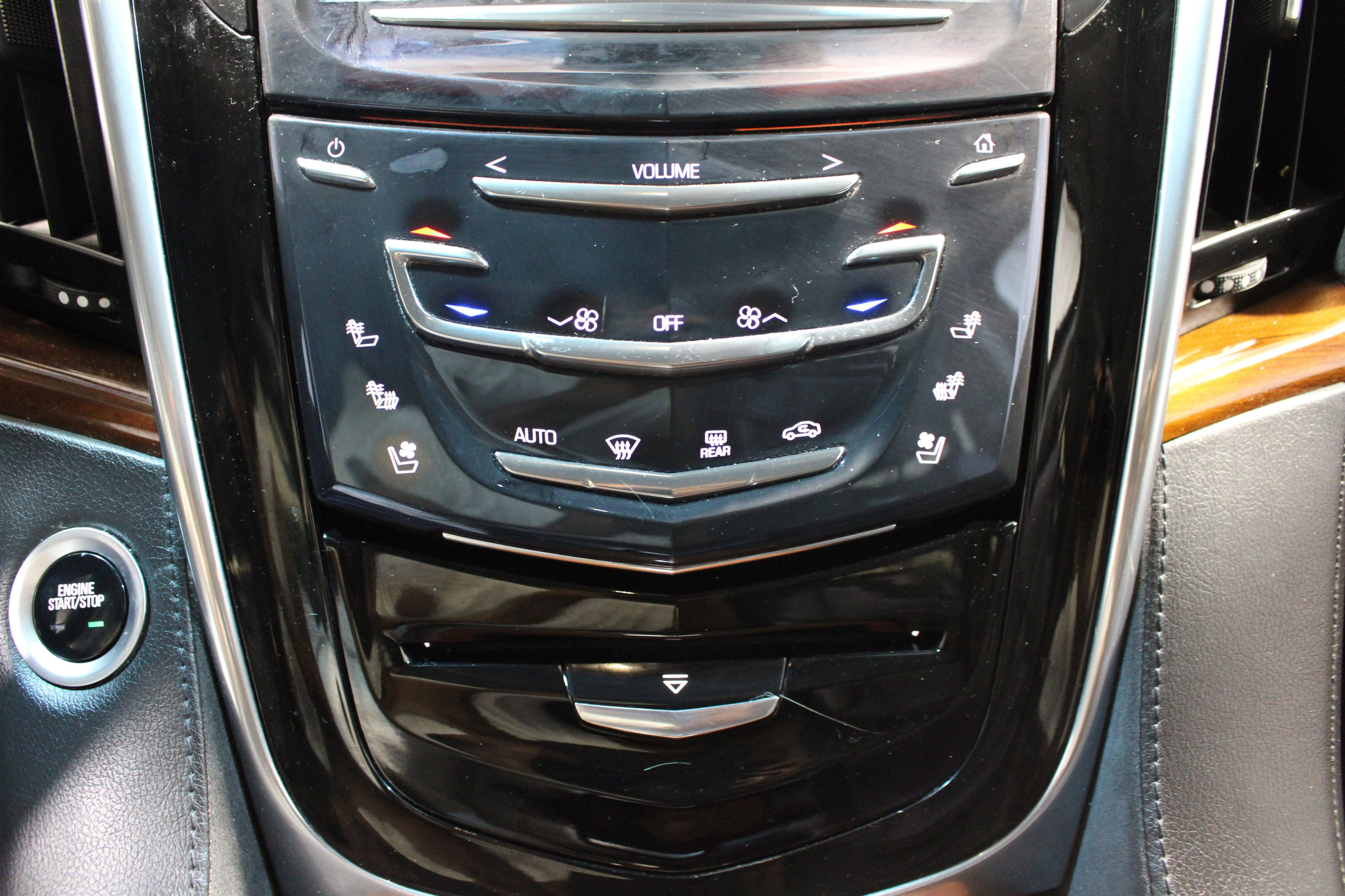 2019 Cadillac Escalade Premium Luxury - Photo 16