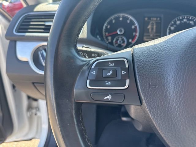 Used 2013 Tungsten Silver Metallic Volkswagen 2.5 SE image 19