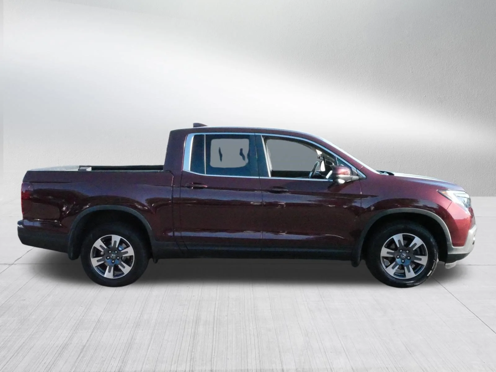 Used 2017 Deep Scarlet Pearl Honda RTL-T image 8
