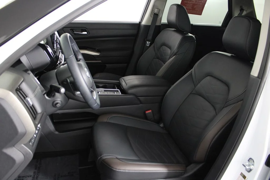 2025 Nissan Pathfinder Platinum - Photo 20