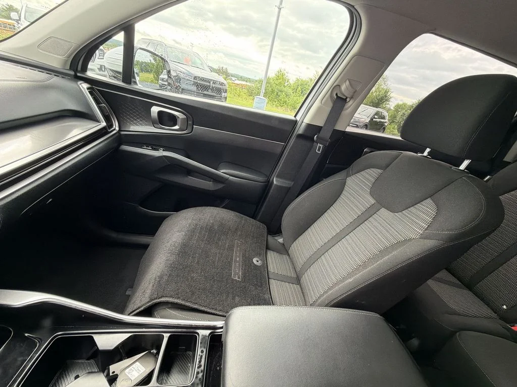 Used 2024 White Kia LX image 11