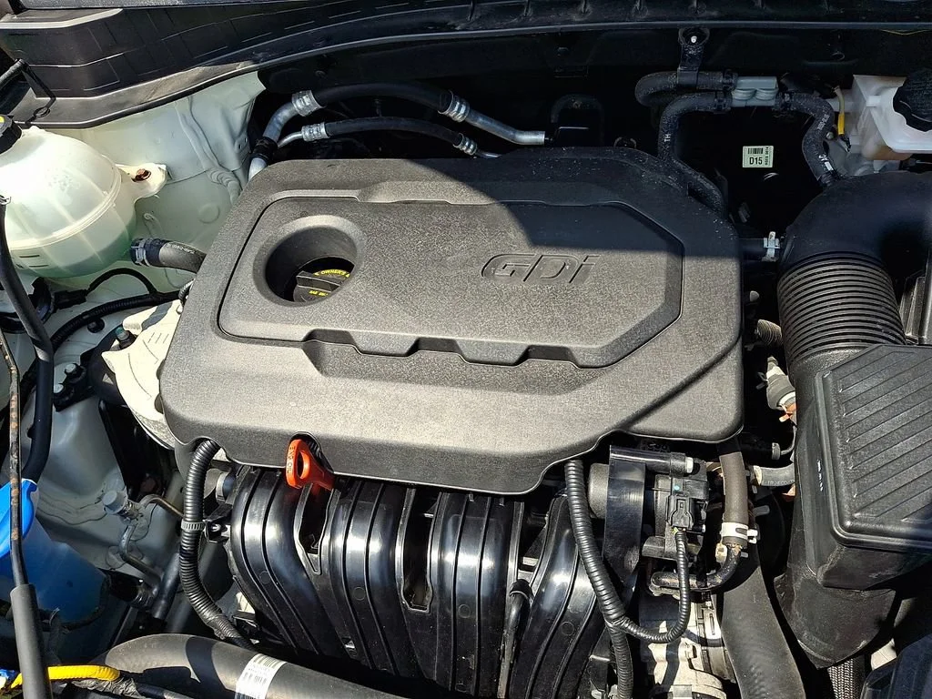 Used 2019 White Kia EX image 30
