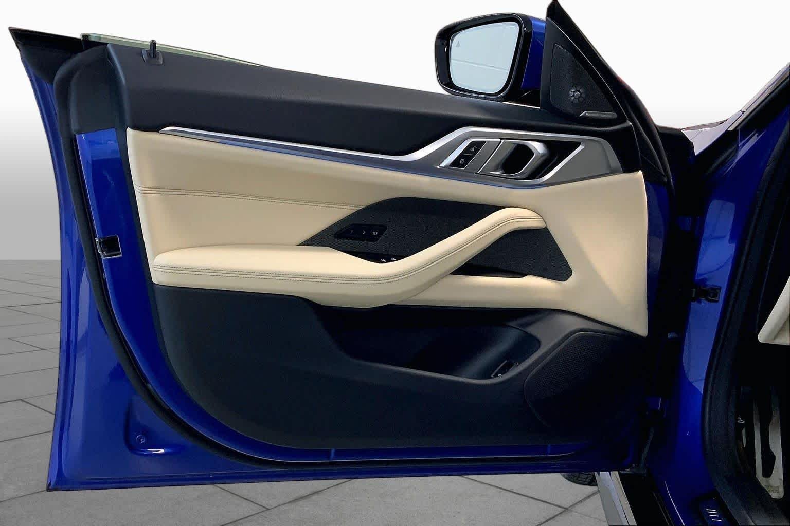Used 2024 Portimao Blue Metallic BMW xDrive40 image 21