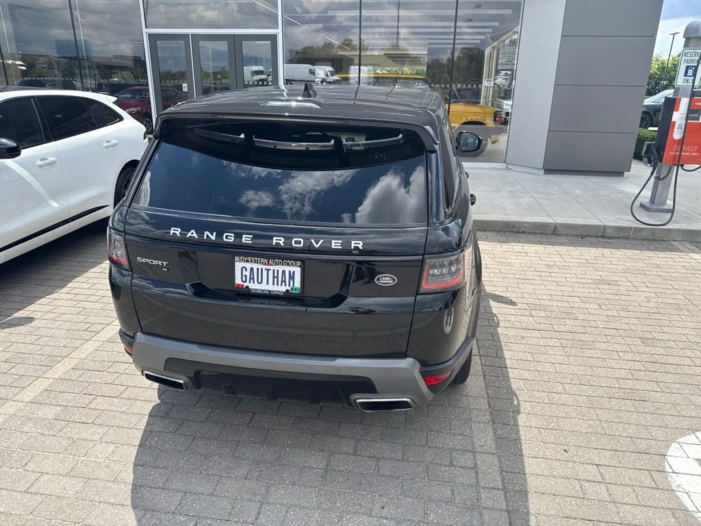 Used 2021 Santorini Black Metallic Land Rover SE image 6