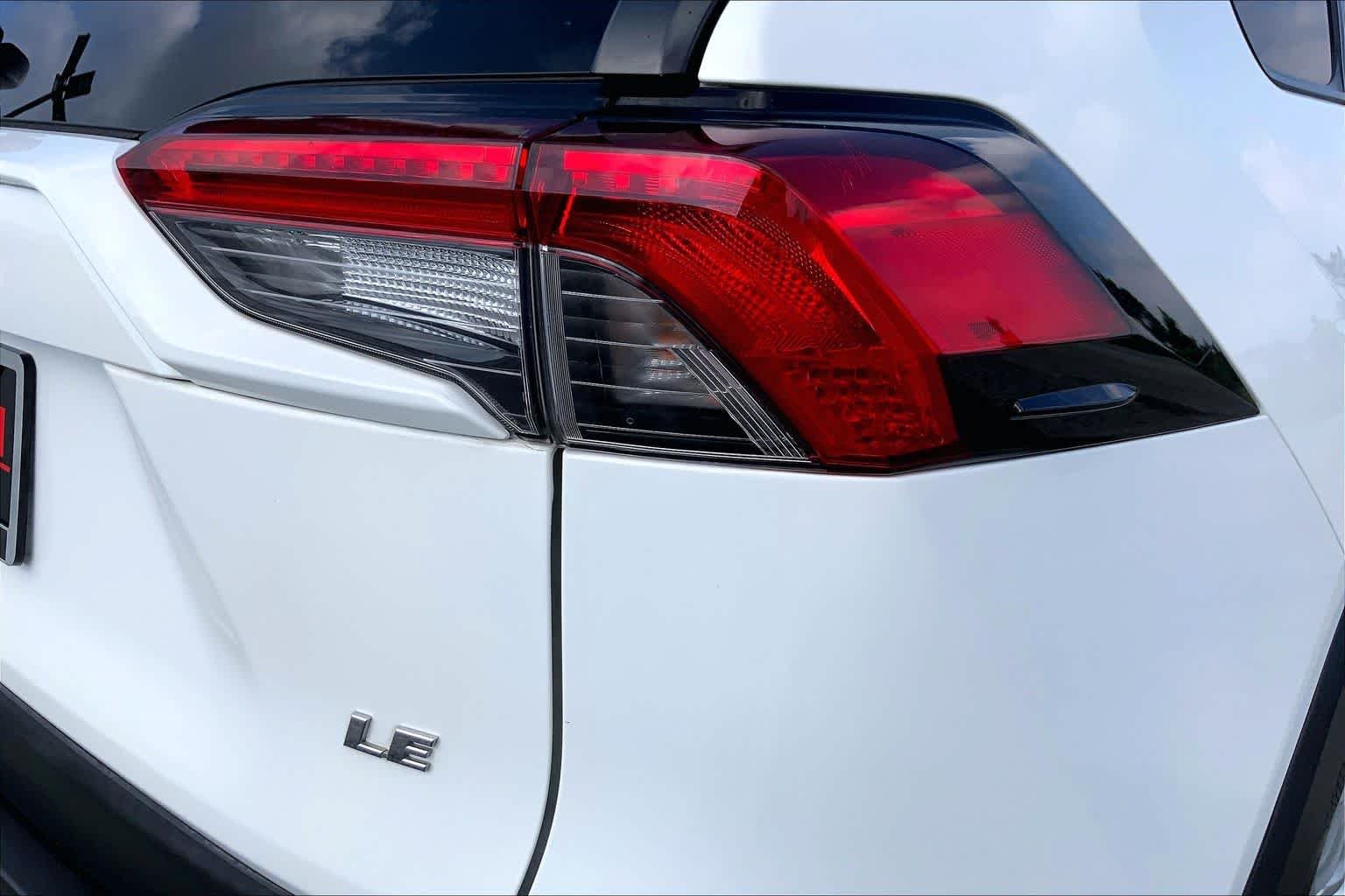 Used 2019 Super White Toyota LE image 30