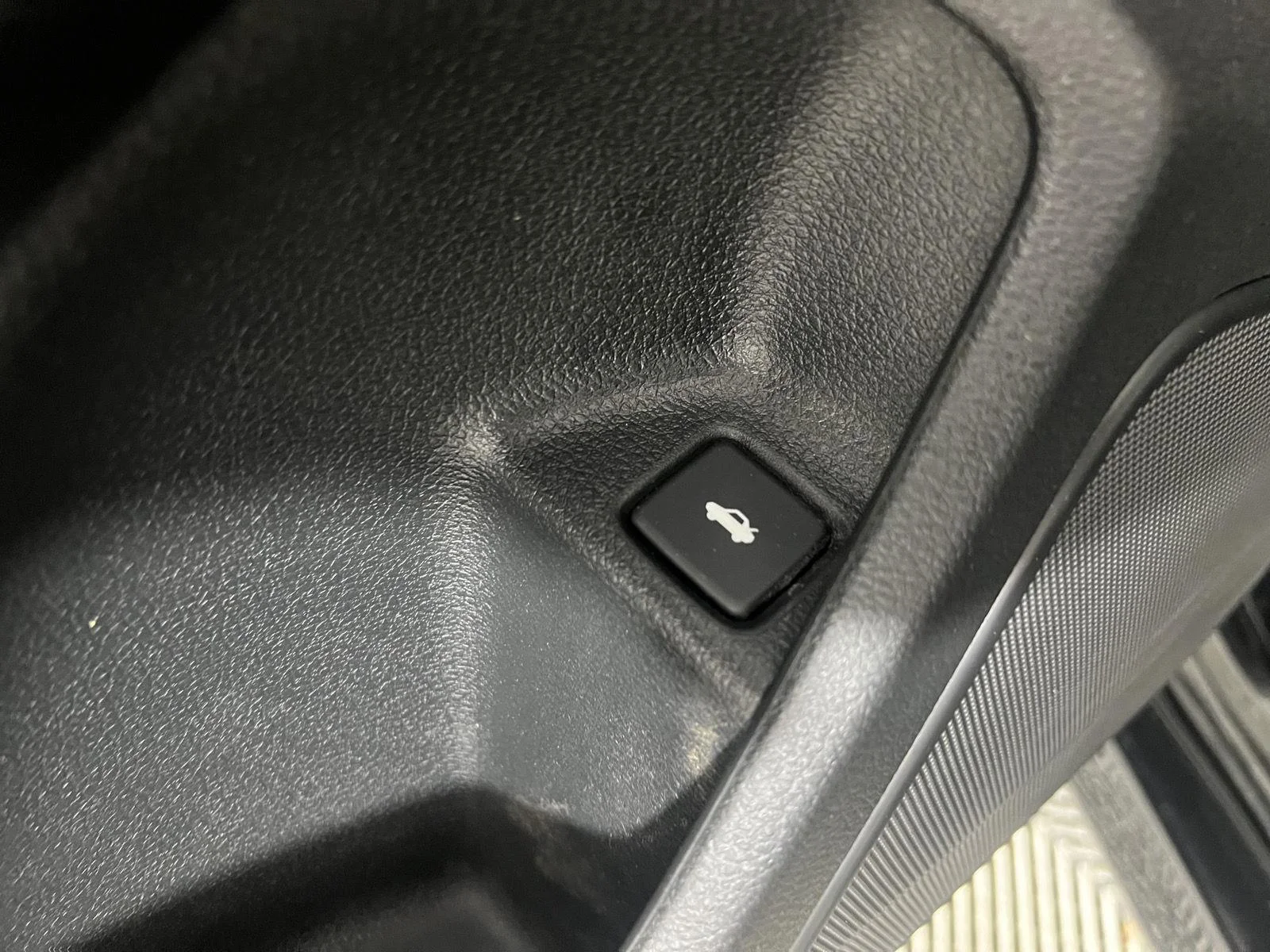 Used 2018 Crystal Black Pearl Honda EX-T image 13