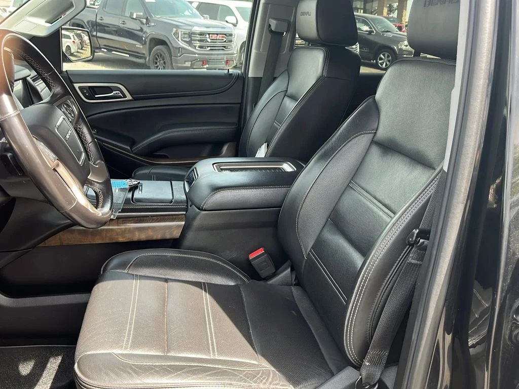 Used 2018 Onyx Black GMC Denali image 13